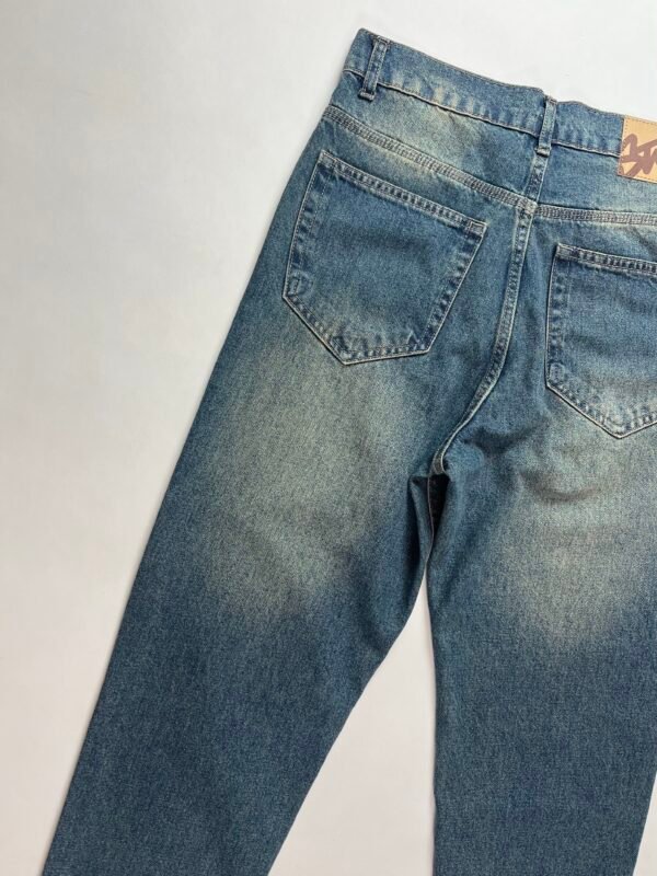 Relaxed Cropped Jeans - Image 5