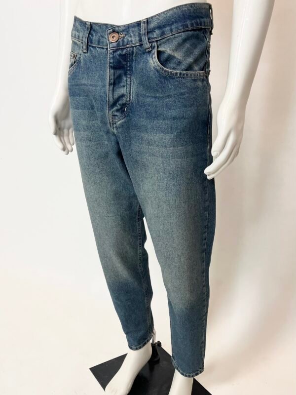 Relaxed Cropped Jeans - Image 4