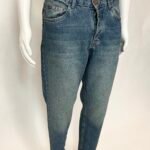 Relaxed Cropped Jeans