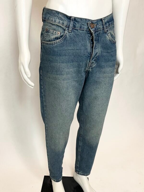 Relaxed Cropped Jeans