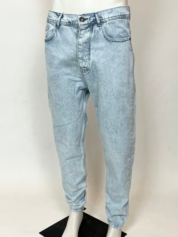 Relaxed Cropped Jeans