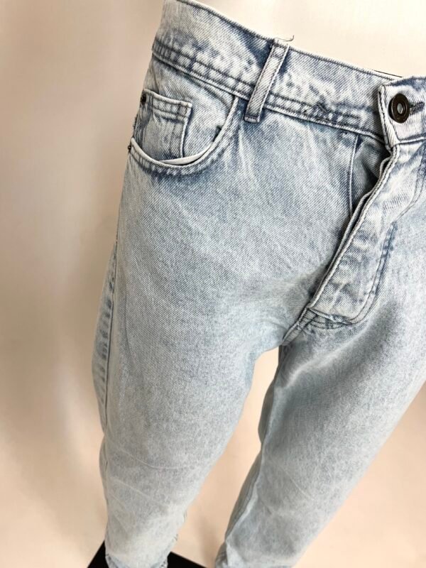 Relaxed Cropped Jeans - Image 3