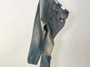 relaxed jeans