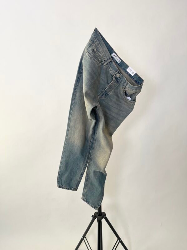relaxed jeans