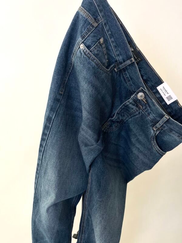 relaxed jeans