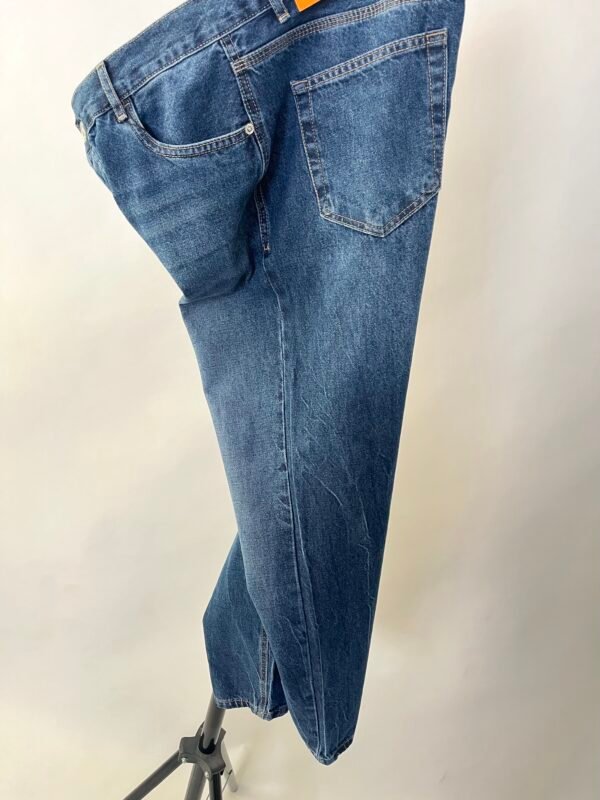 relaxed jeans - Image 4